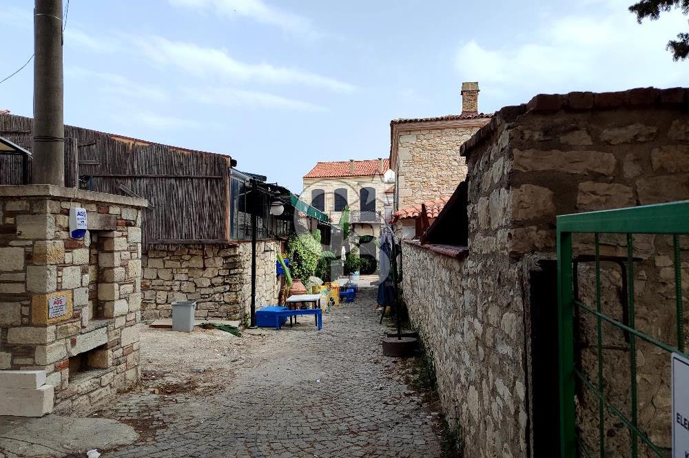 URLA SANAT SOKAĞINDA SATILIK ARSA FIRSATINI KAÇIRMAYIN