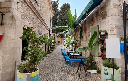 URLA SANAT SOKAĞINDA SATILIK ARSA FIRSATINI KAÇIRMAYIN