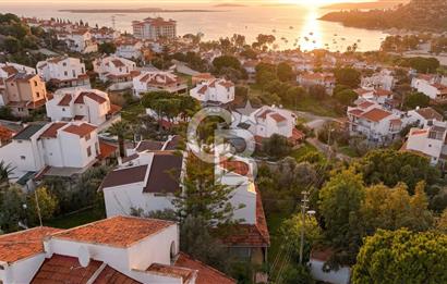 Çeşme Ildır Komple Deniz Manzaralı Satılık 4+1 Villa