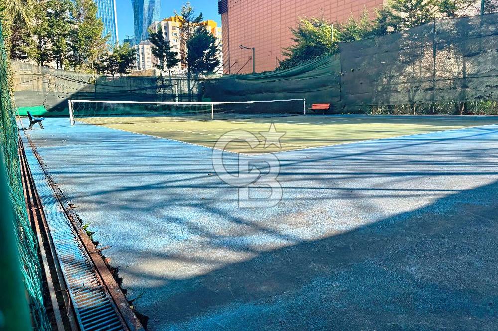 KENTPLUS ATAŞEHİR A4 BLOK’TA 10. KATTA, YENİ EŞYALI, BAKIMLI 1+1 DAİRE