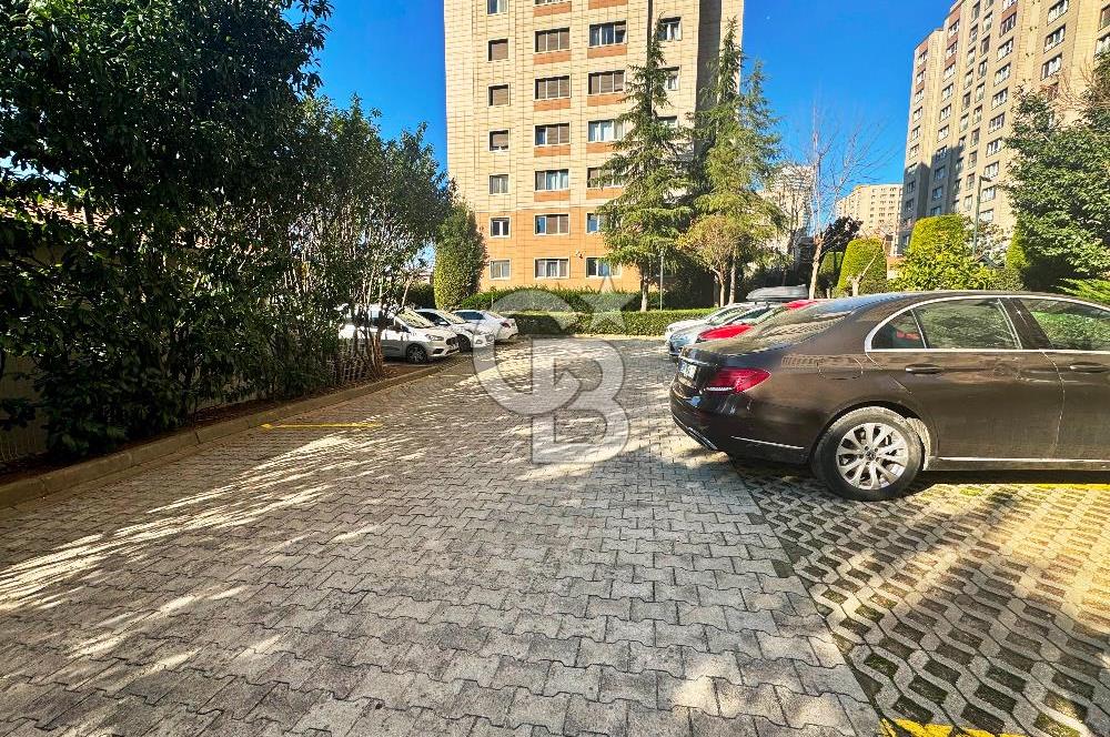 KENTPLUS ATAŞEHİR A4 BLOK’TA 10. KATTA, YENİ EŞYALI, BAKIMLI 1+1 DAİRE