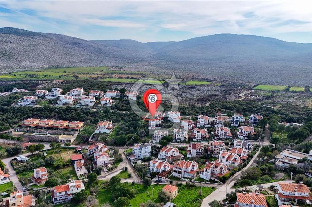 Çeşme Ildır Komple Deniz Manzaralı Satılık 4+1 Villa