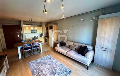 KENTPLUS ATAŞEHİR A4 BLOK’TA 10. KATTA, YENİ EŞYALI, BAKIMLI 1+1 DAİRE