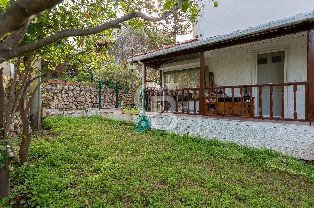 Çeşme Ildır Komple Deniz Manzaralı Satılık 4+1 Villa