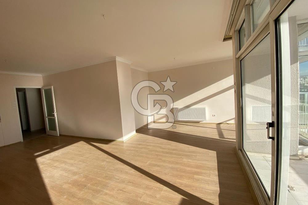 KARŞIYAKA YALISINDA MUHTEŞEM DENİZ MANZARALI, KİRALIK 4+1 DAİRE