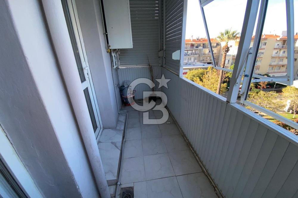 KARŞIYAKA YALISINDA MUHTEŞEM DENİZ MANZARALI, KİRALIK 4+1 DAİRE