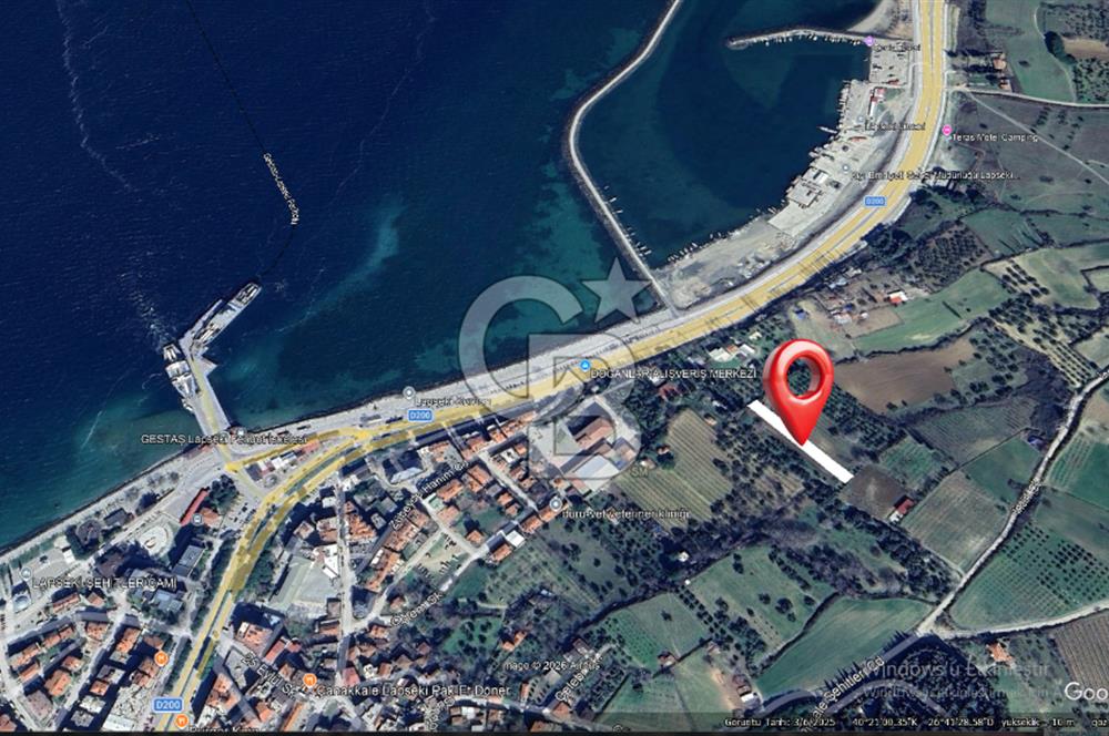 ÇANAKKALE LAPSEKİDE BOĞAZ VE KÖPRÜ MANZARALI SATILIK TARLA