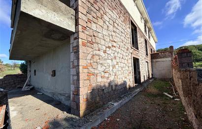 KOZAK YAYLASI HACIVELİLER’DE DOĞA MANZARALI 3+2 YERDEN ISITMALI MÜSTAKİL EV