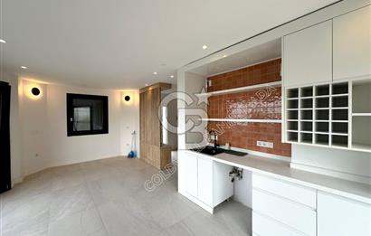 SOĞUCAK KUŞADASI’NDA SATILIK DENİZ MANZARALI ÖZEL HAVUZLU 3+2 TRİPLEKS VİLLA