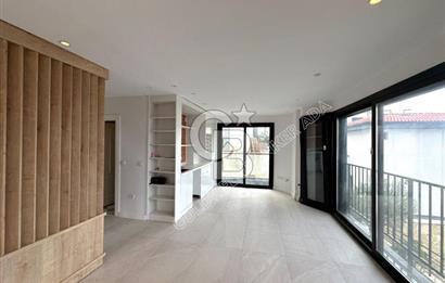 SOĞUCAK KUŞADASI’NDA SATILIK DENİZ MANZARALI ÖZEL HAVUZLU 3+2 TRİPLEKS VİLLA