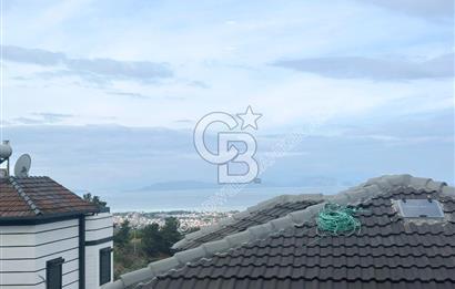 SOĞUCAK KUŞADASI’NDA SATILIK DENİZ MANZARALI ÖZEL HAVUZLU 3+2 TRİPLEKS VİLLA