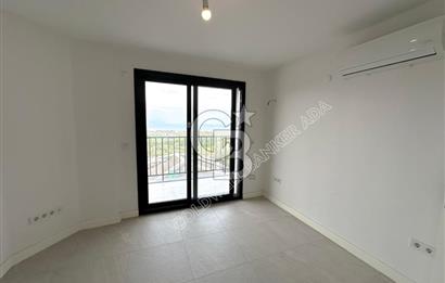 SOĞUCAK KUŞADASI’NDA SATILIK DENİZ MANZARALI ÖZEL HAVUZLU 3+2 TRİPLEKS VİLLA