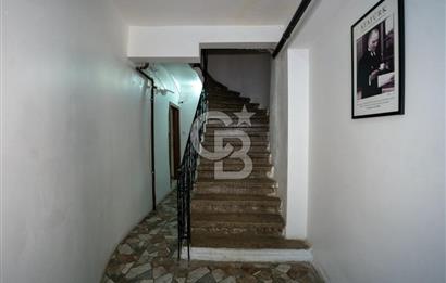 Beyoğlu Kalyoncu Kulluğu Mahallesi nde Komple Satılık Bina