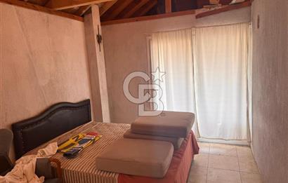 Seferihisar Orhanlı Satılık Müstakil Ev Ve Arsası