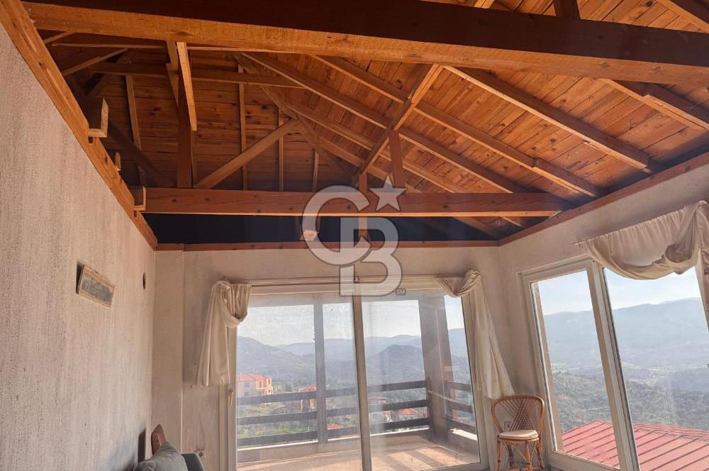 Seferihisar Orhanlı Satılık Müstakil Ev Ve Arsası