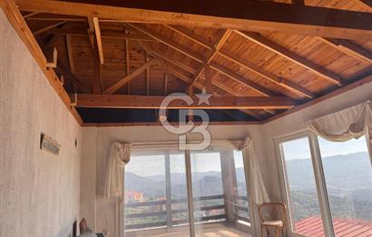 Seferihisar Orhanlı Satılık Müstakil Ev Ve Arsası