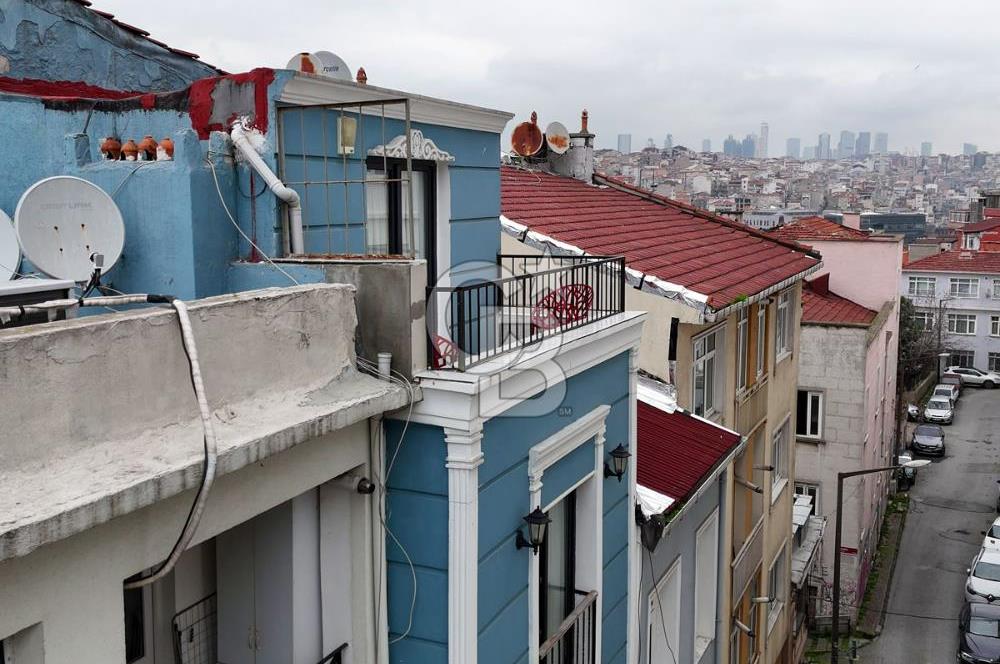 Beyoğlu Kalyoncu Kulluğu Mahallesi nde Komple Satılık Bina