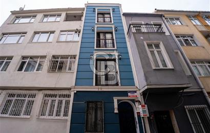 Beyoğlu Kalyoncu Kulluğu Mahallesi nde Komple Satılık Bina