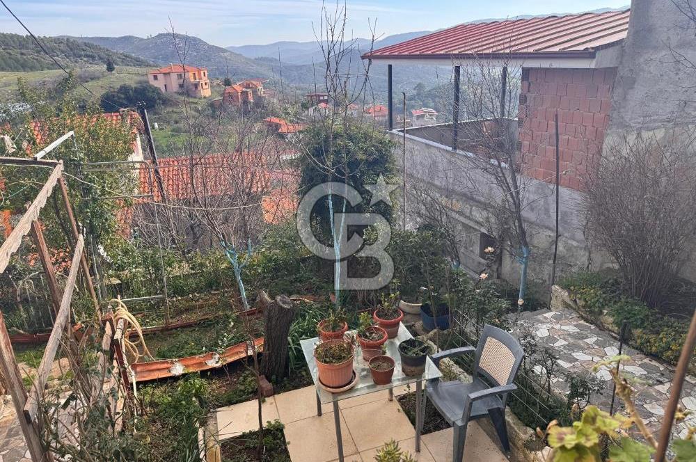 Seferihisar Orhanlı Satılık Müstakil Ev Ve Arsası