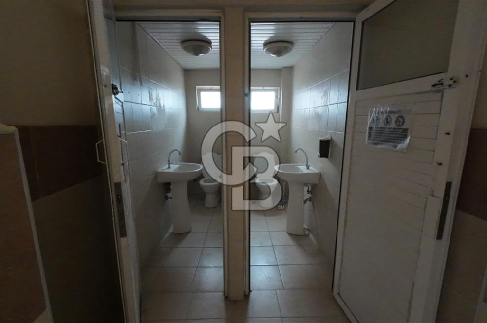 OKULLAR BÖLGESİNDE 3 KATLI, 750 m2, BAHÇELİ KOMPLE KİRALIK BİNA