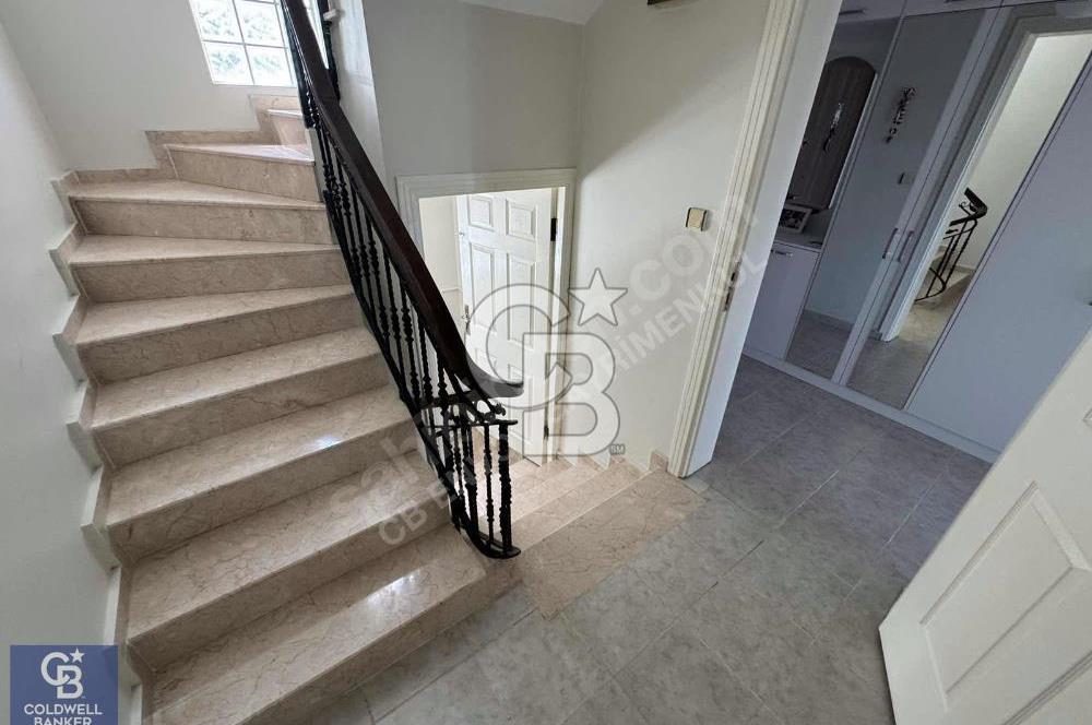 CB ENVOY'dan Topçular'da Havuzlu Site İçi 5+2 Fourleks Villa