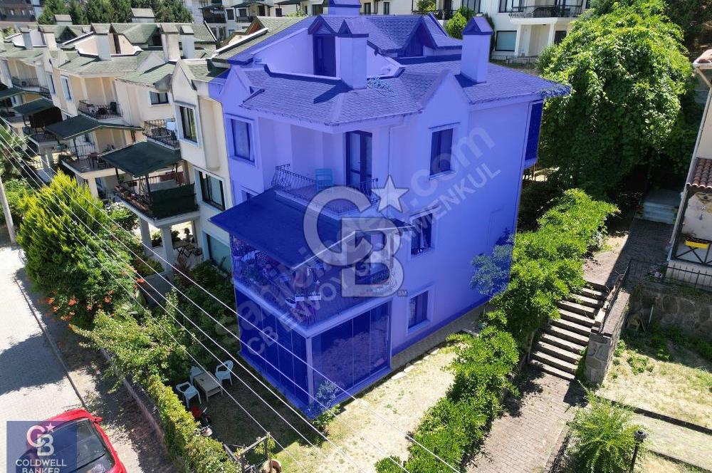 CB ENVOY'dan Topçular'da Havuzlu Site İçi 5+2 Fourleks Villa