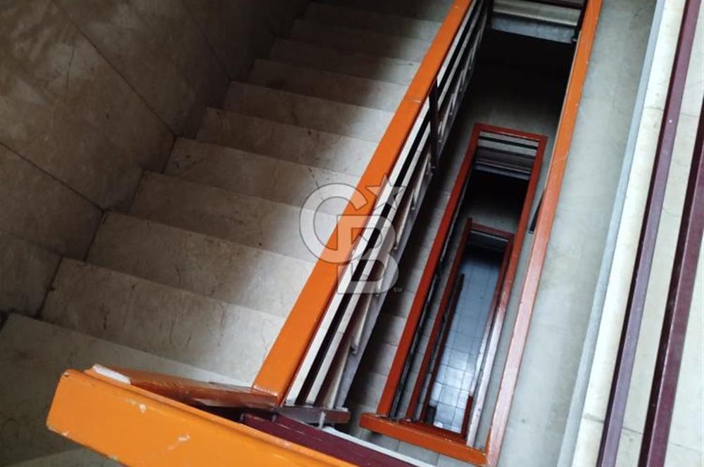 BAHÇELERÜSTÜ MAHALLESİ CADDE ÜZERİ KATTA YAPILI 3+1 SATILIK