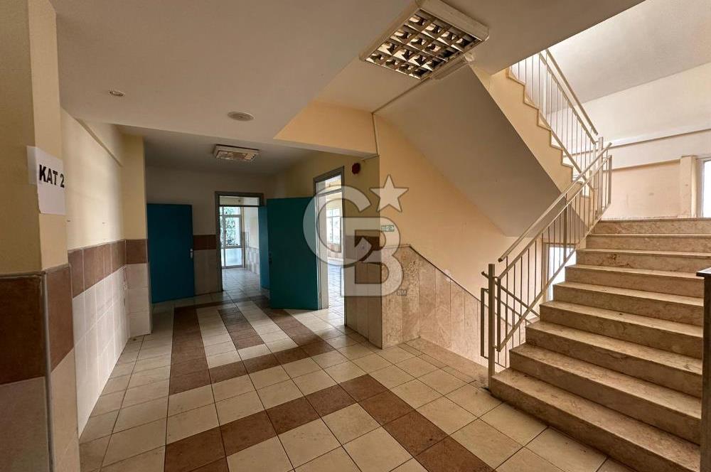 OKULLAR BÖLGESİNDE 3 KATLI, 750 m2, BAHÇELİ KOMPLE KİRALIK BİNA