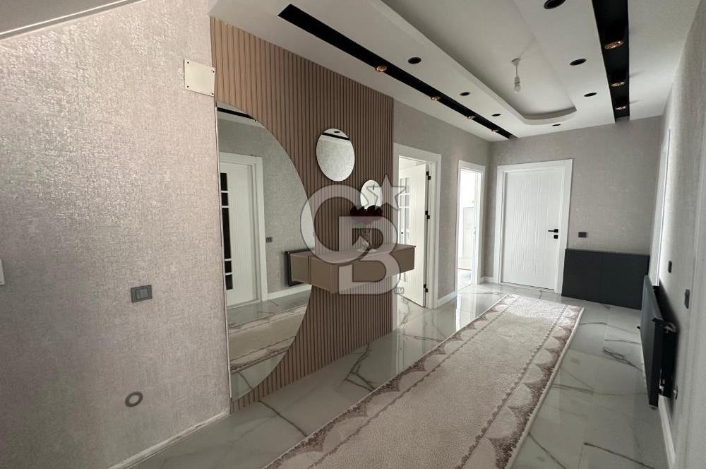 COLDWELL BANKER'den YILDIZTEPE de HAVUZLU SATILIK TRİBLEKS VİLLA