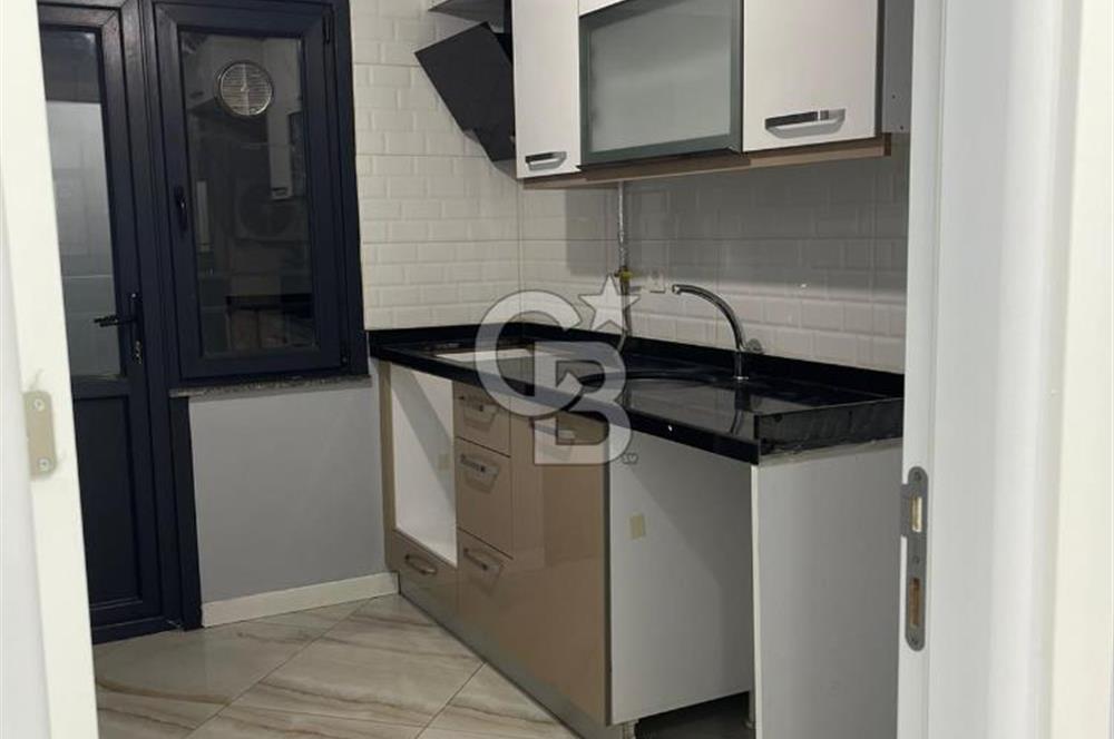 Fatih Caddesi'nin Başında Kiralık 2+1 Daire 