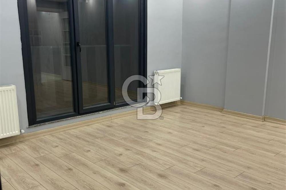 Fatih Caddesi'nin Başında Kiralık 2+1 Daire 