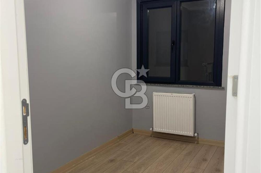 Fatih Caddesi'nin Başında Kiralık 2+1 Daire 
