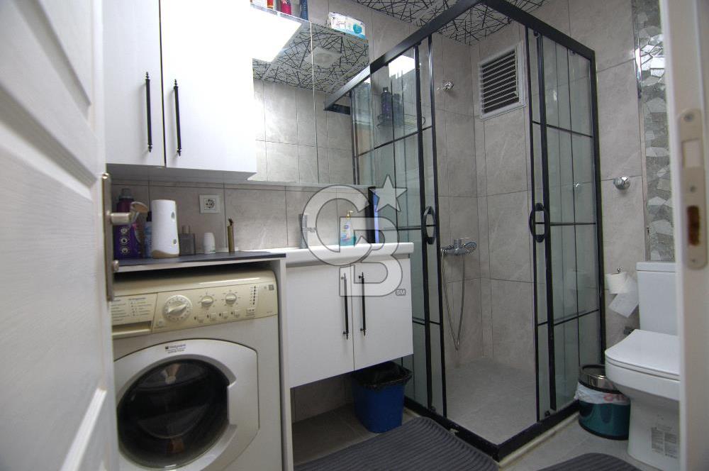 Karşıyaka Çarşıda Satılık 2+1 Tadilatlı Daire