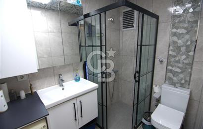 Karşıyaka Çarşıda Satılık 2+1 Tadilatlı Daire
