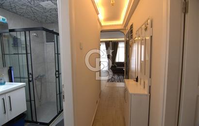 Karşıyaka Çarşıda Satılık 2+1 Tadilatlı Daire