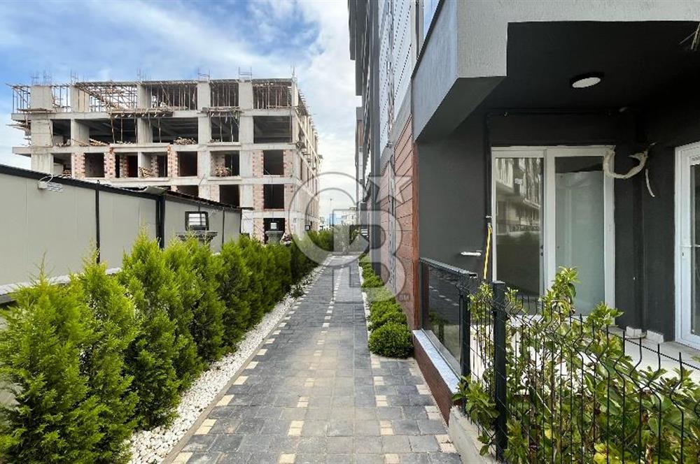 MENEMEN 85.YIL MAHALLESİ BAHÇELİ 1+1 SATILIK DAİRE
