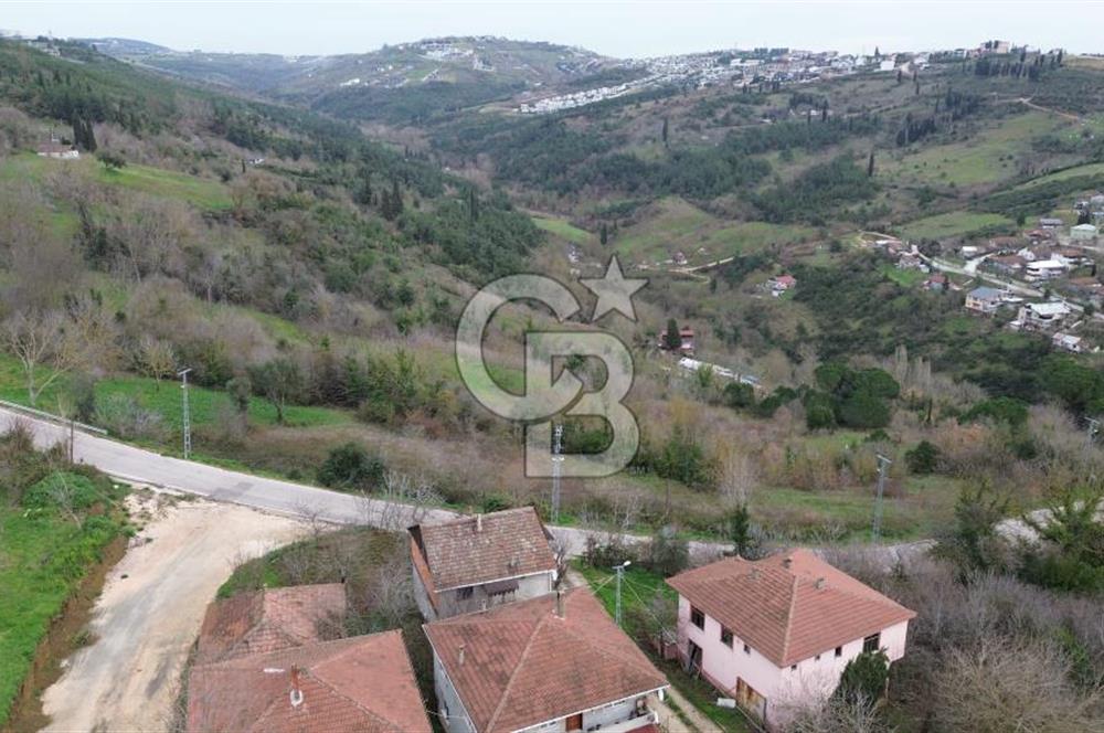 İZMİT ARIZLI'DA DENİZ MANZARALI %20 İMARLI 425 M² SATILIK ARSA