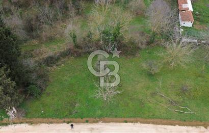 İZMİT ARIZLI'DA DENİZ MANZARALI %20 İMARLI 425 M² SATILIK ARSA