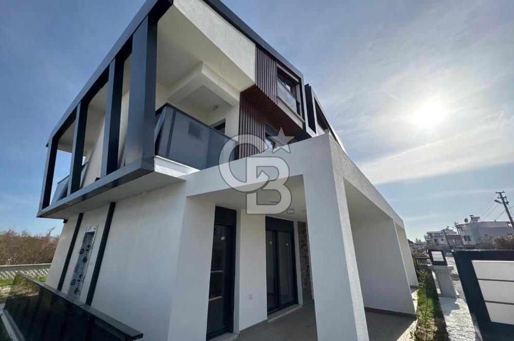 DİKİLİ'DE ÖZEL MİMARİ, GENİŞ YÜKSEK TAVANLI LÜKS AKILLI VİLLA