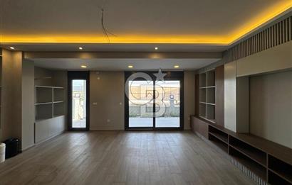 DİKİLİ'DE ÖZEL MİMARİ, GENİŞ YÜKSEK TAVANLI LÜKS AKILLI VİLLA