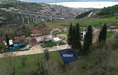 İZMİT ARIZLI'DA DENİZ MANZARALI %20 İMARLI 425 M² SATILIK ARSA