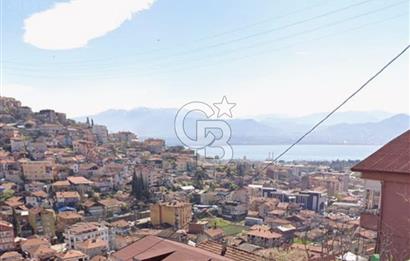 İZMİT SERDAR'DA MANZARALI 210 M2 SATILIK ARSA CB TOWER