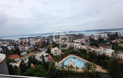 Turgut Özal Bulvarı'nda Göl Manzaralı 5+1 Kiralık Daire