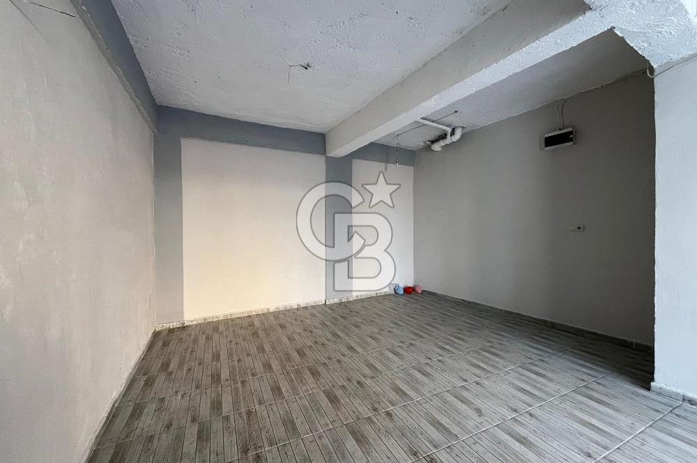 BAYRAKLIDA CADDE ÜZERİ SATILIK DÜKKAN