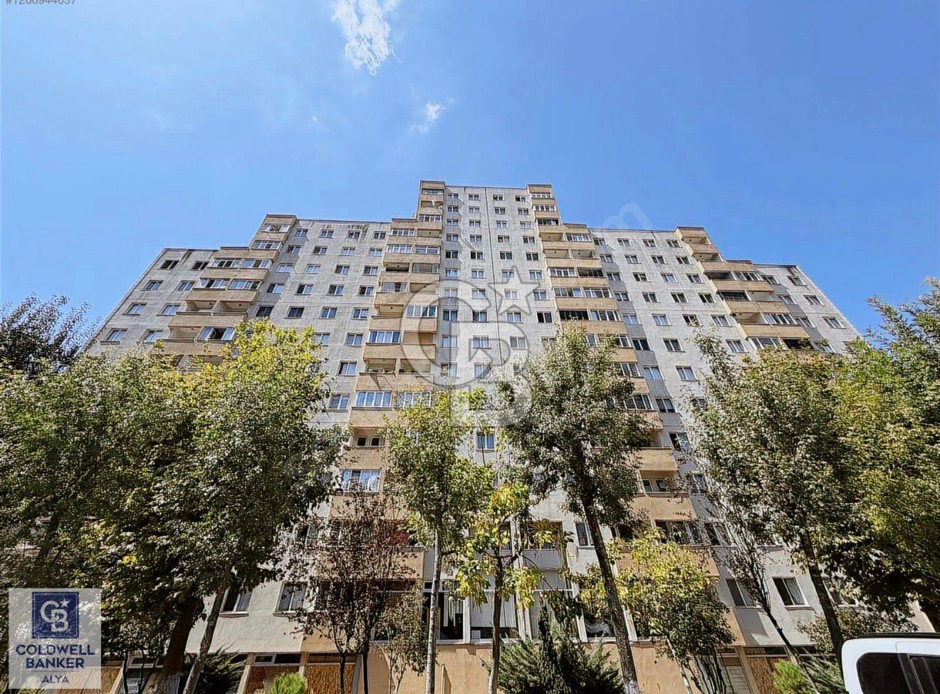 ESENYURT MEVLANA MAHALLESİ L3 SİTESİ SATILIK 3+1 DAİRE