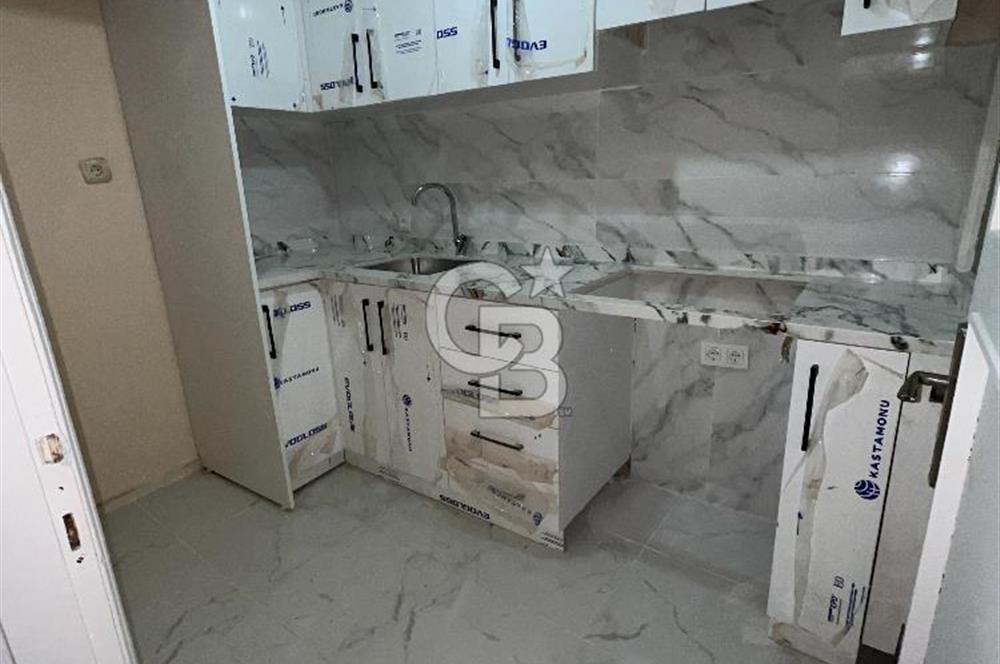 Metroya 7 Dakika! Banyo ve Mutfağı Yenilenmiş Boyalı Kiralık 2+1