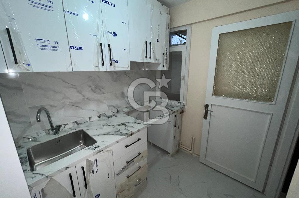 Metroya 7 Dakika! Banyo ve Mutfağı Yenilenmiş Boyalı Kiralık 2+1