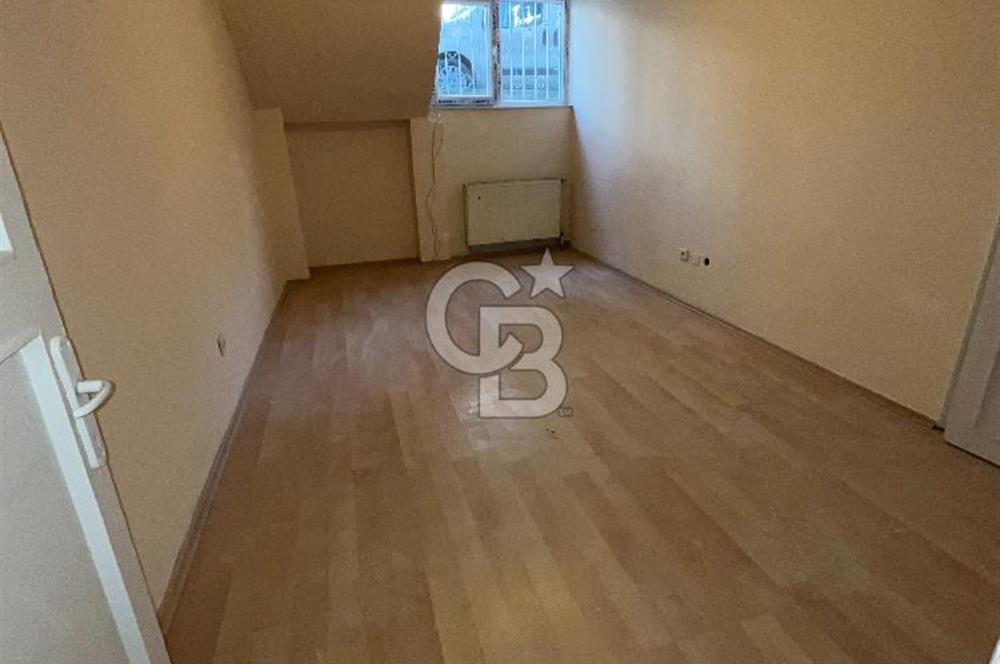 Metroya 7 Dakika! Banyo ve Mutfağı Yenilenmiş Boyalı Kiralık 2+1