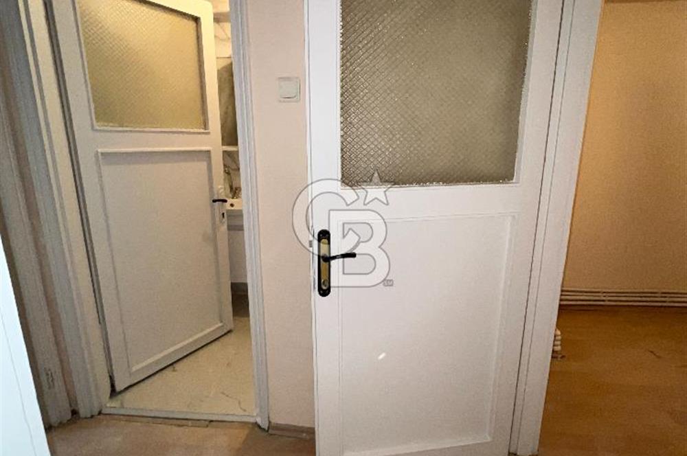 Metroya 7 Dakika! Banyo ve Mutfağı Yenilenmiş Boyalı Kiralık 2+1