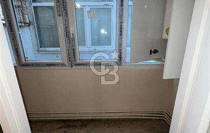 Metroya 7 Dakika! Banyo ve Mutfağı Yenilenmiş Boyalı Kiralık 2+1